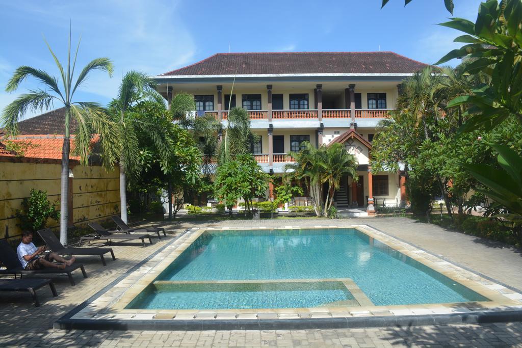 Beneyasa Beach Inn I Kuta  Exterior photo